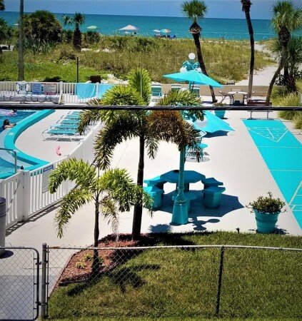 Hotel with pool