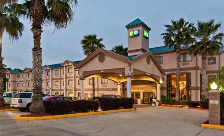 Hotel with jacuzzi