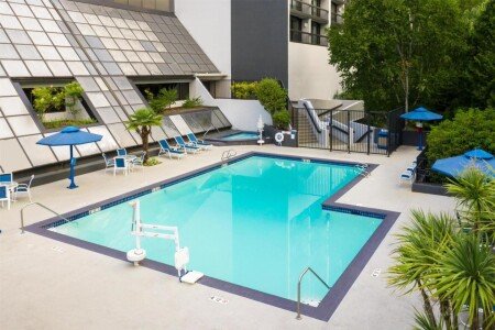 Hotel with jacuzzi