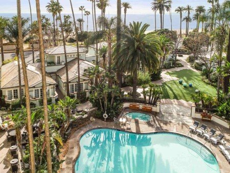 Hotel with jacuzzi