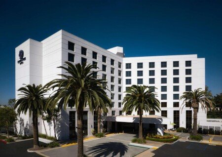 Hotel with jacuzzi