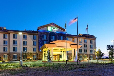 Hotel with jacuzzi