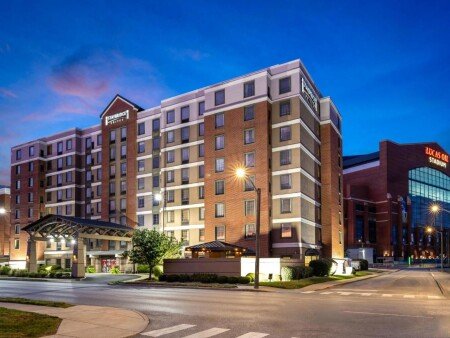Hotel with jacuzzi