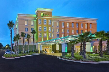 Hotel with jacuzzi