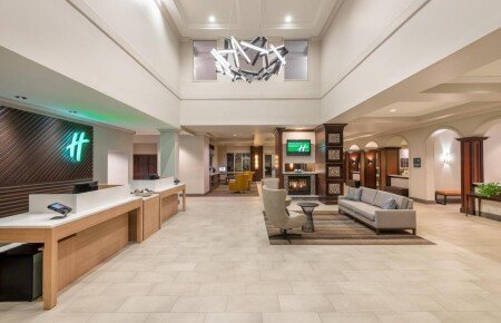 Hotel with jacuzzi
