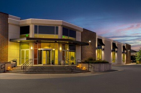 Hotel with jacuzzi