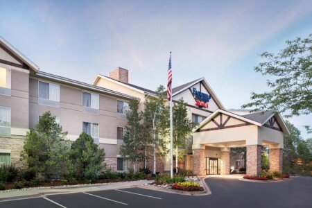 Hotel with pool