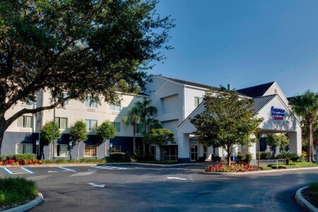Hotel with jacuzzi