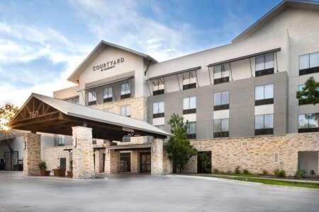 Hotel with jacuzzi