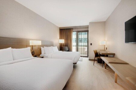 Hotel with gym
