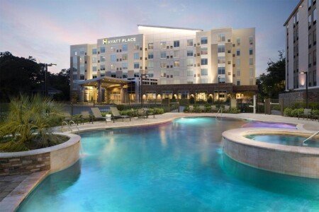 Hotel with jacuzzi