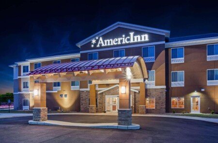 Hotel with jacuzzi