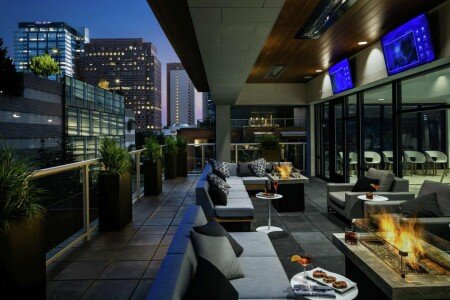 Hotel with jacuzzi