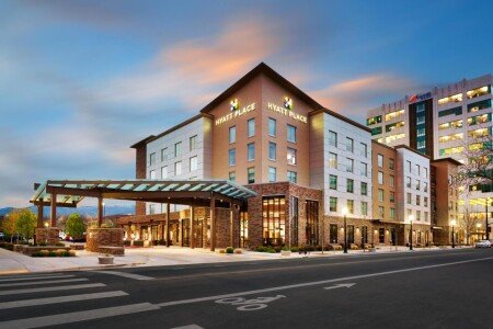 Hotel with jacuzzi