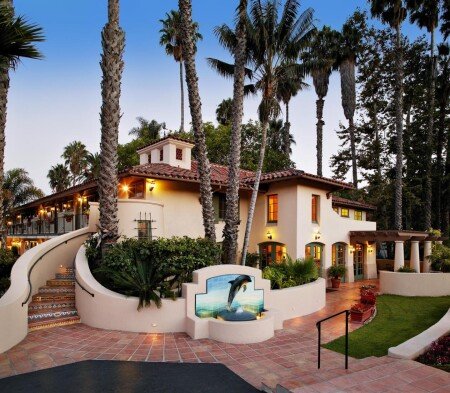 Hotel with jacuzzi