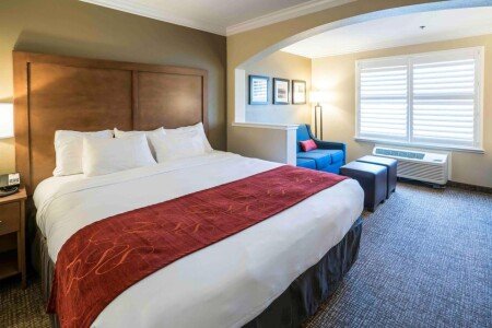 Hotel with gym