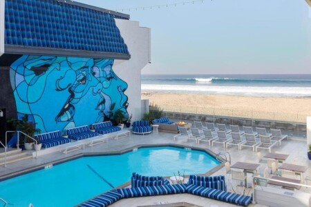 Hotel with jacuzzi