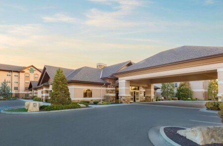 Hotel with jacuzzi