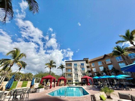 Hotel with jacuzzi