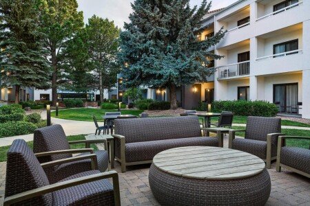 Hotel with jacuzzi