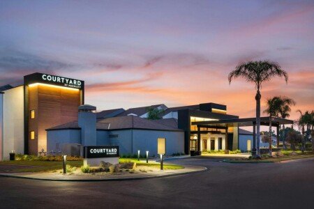 Hotel with gym