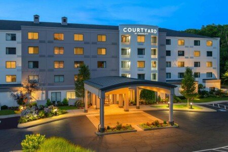 Hotel with jacuzzi