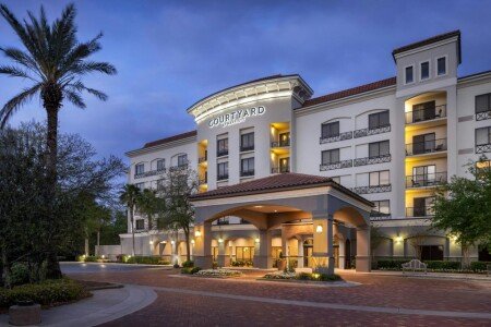 Hotel with jacuzzi