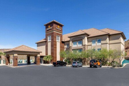Hotel with jacuzzi