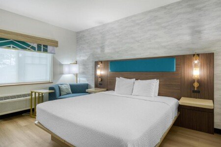 Hotel with jacuzzi