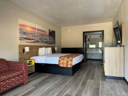 Hotel with jacuzzi