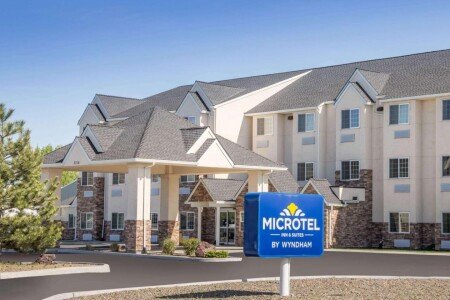 Hotel with jacuzzi
