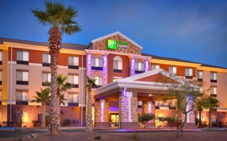 Hotel with jacuzzi