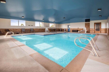 Hotel with jacuzzi