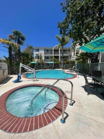 Hotel with jacuzzi