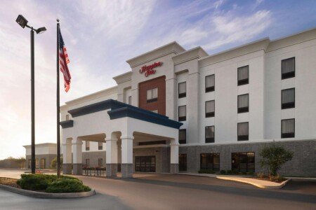 Hotel with jacuzzi