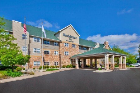 Hotel with jacuzzi
