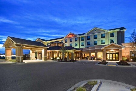 Hotel with jacuzzi