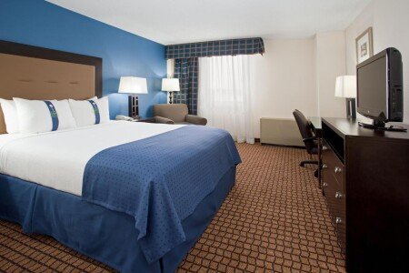 Hotel with jacuzzi
