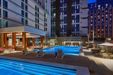 Hotel with jacuzzi