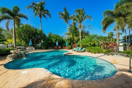 Hotel with jacuzzi