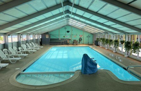 Hotel with jacuzzi