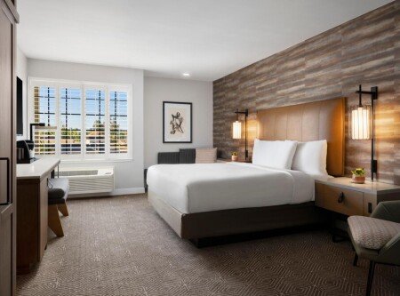 Hotel with jacuzzi