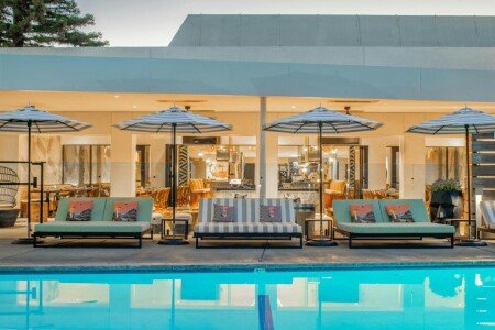 Hotel with jacuzzi