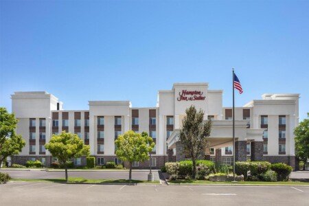 Hotel with jacuzzi