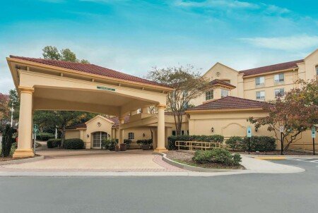 Hotel with jacuzzi