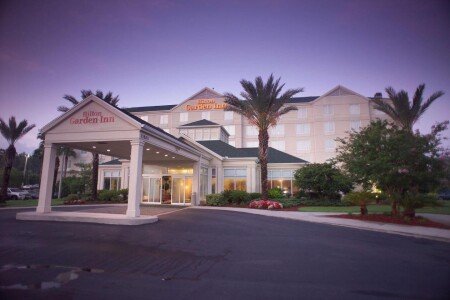 Hotel with jacuzzi