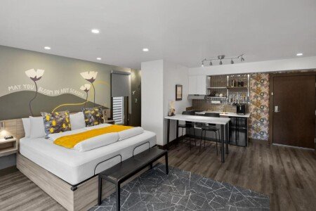 Hostel 6 guests, with jacuzzi