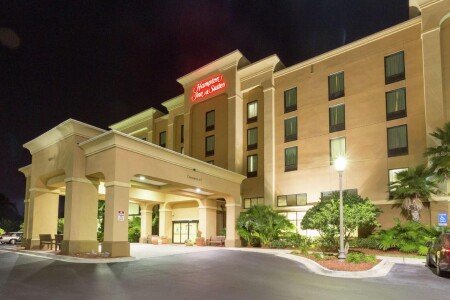 Hotel with jacuzzi
