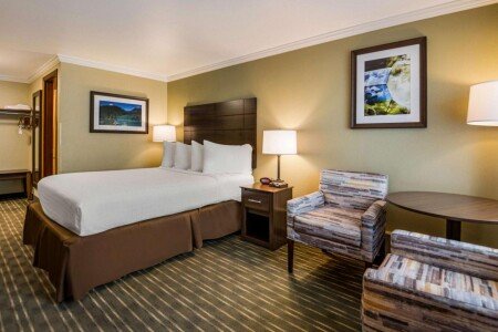 Hotel with jacuzzi