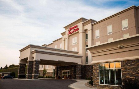 Hotel with jacuzzi